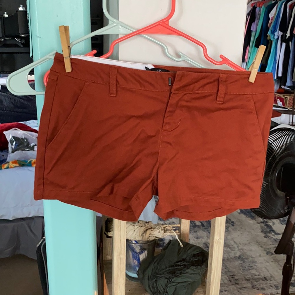 3” in seam Volcom shorts